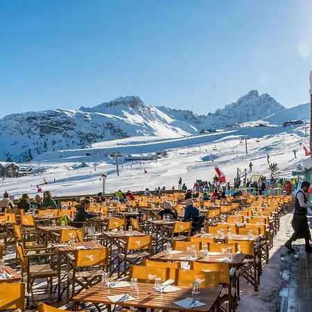 كورشينيغ فندق 4*